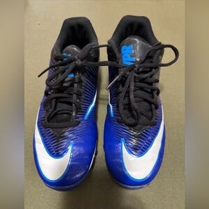 Nike football cleats men’s size 8. Blue and black.